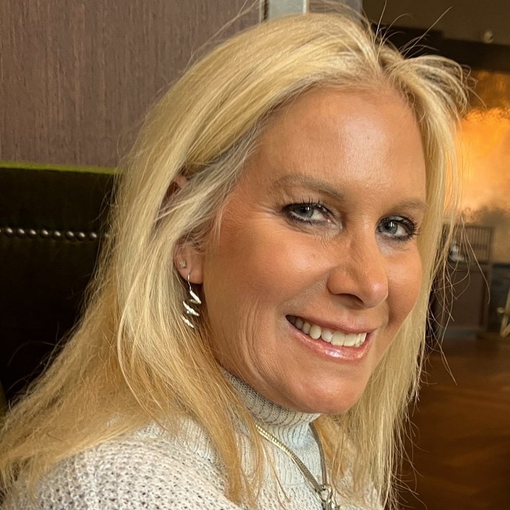 Meet your Posher, Julie